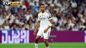 Arne Slot Minta Suporter Liverpool Hormati Trent Alexander-Arnold Saat Kembali ke Anfield