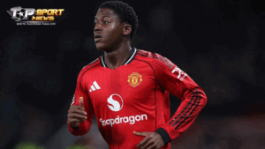 Transfer Kobbie Mainoo ke Napoli Terancam Gagal, Regulasi Finansial Jadi Penghalang